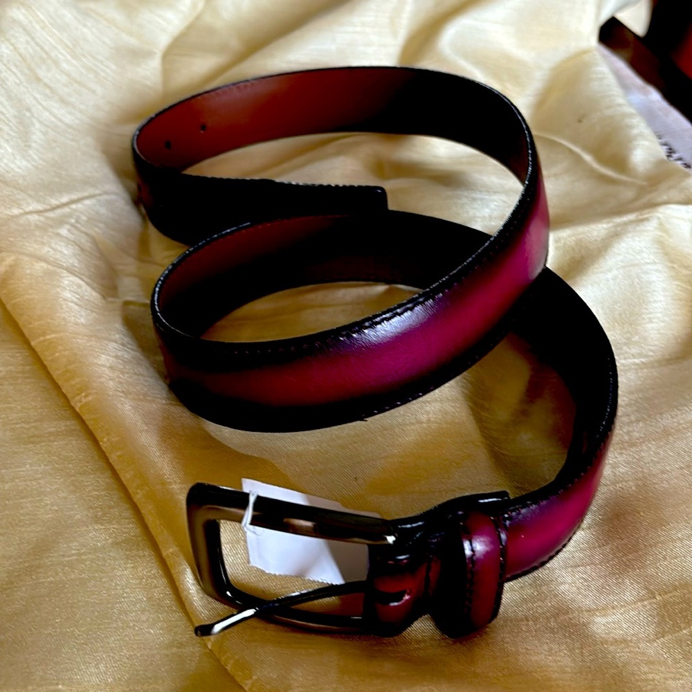 MWT brightens men’s belt maroon with black